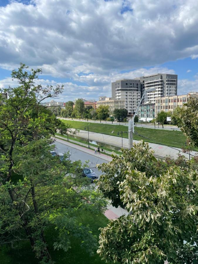 On The Riverside - A Mixed Selection Iasi Extérieur photo